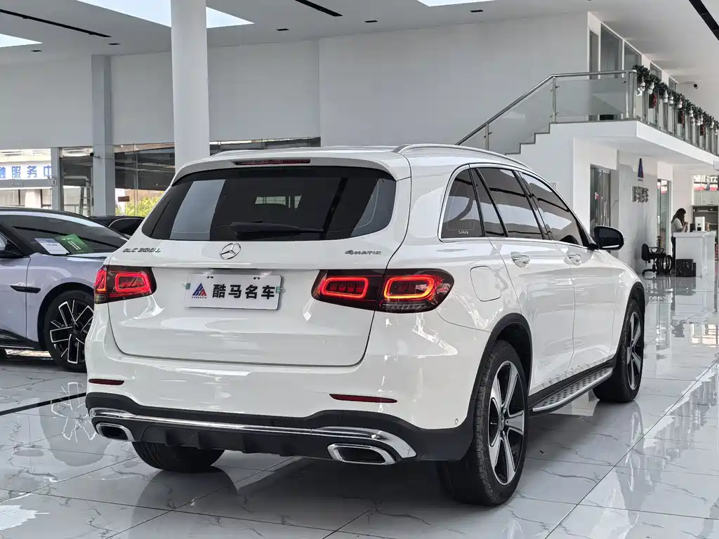 Mercedes-Benz GLC 2020 — фото 15