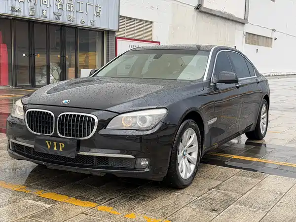BMW 7 Series 2011