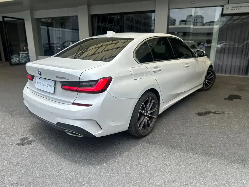 BMW 3 Series 2020