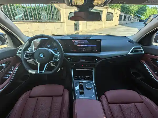 BMW 3 Series 2025