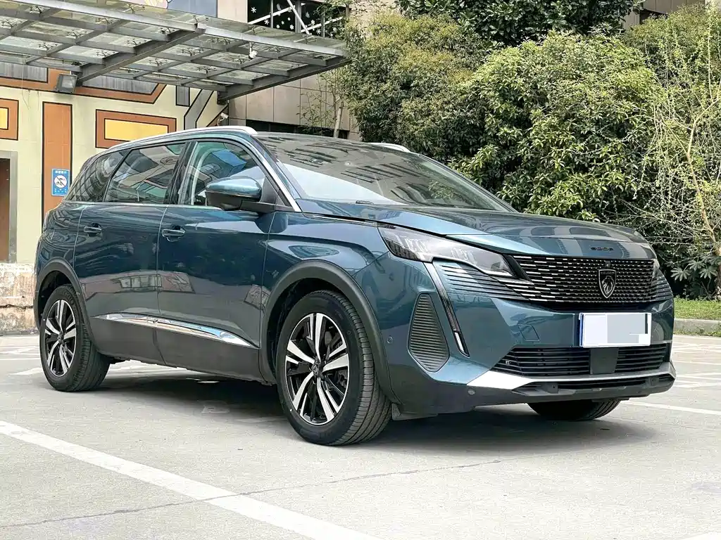 Peugeot 5008 2023 — фото 3