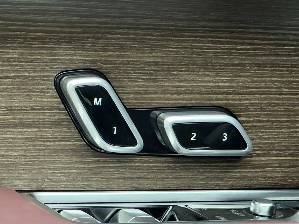 Land Rover Range Rover 2025 — фото 18