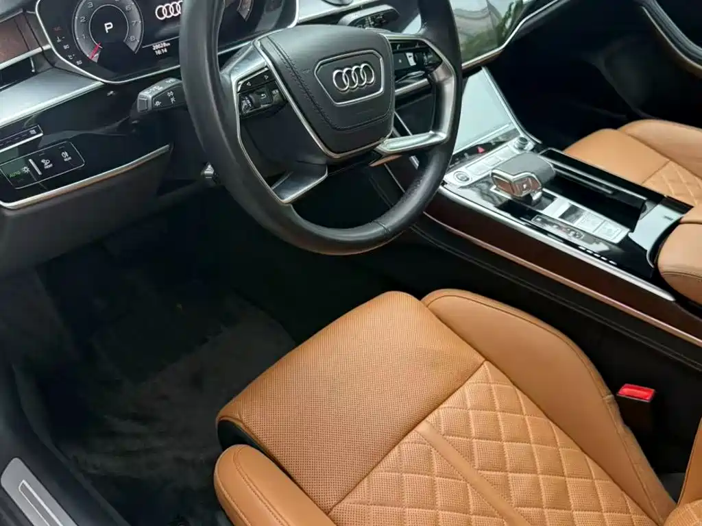 Audi A8 2022