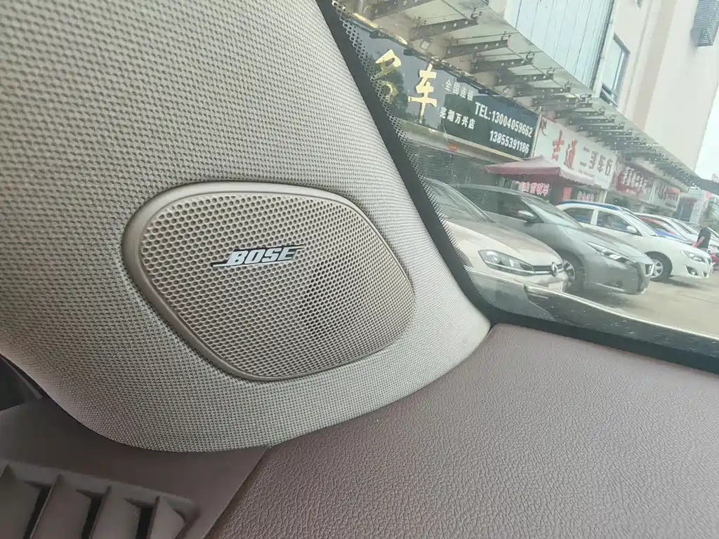 Cadillac SRX 2011