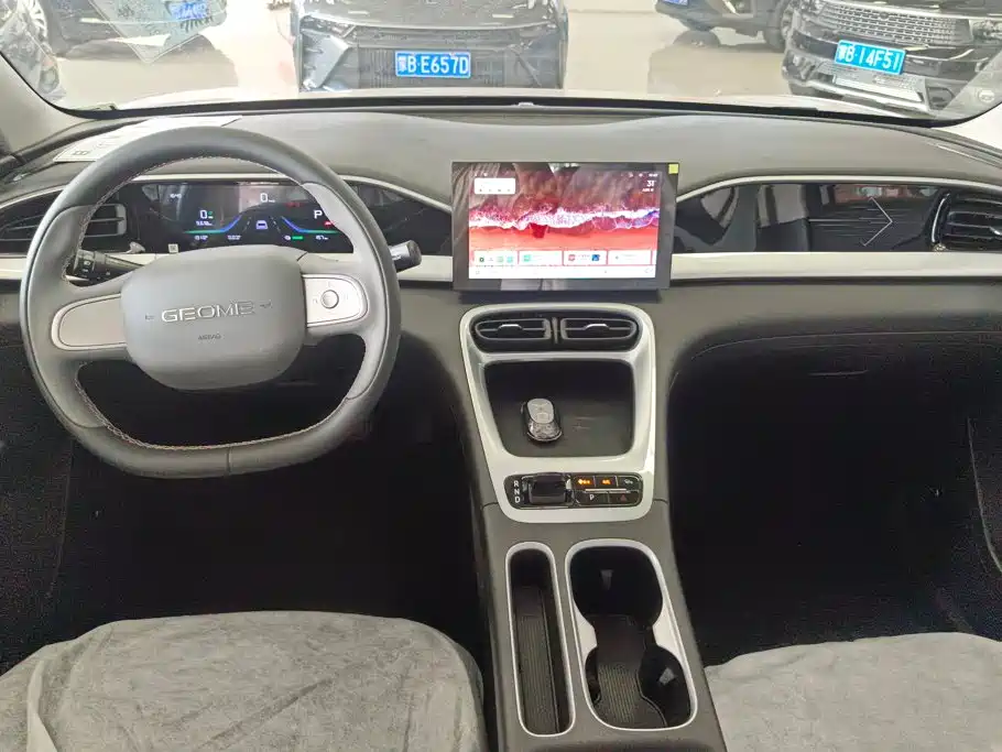 Geely Galaxy Starwish 2026 — фото 12