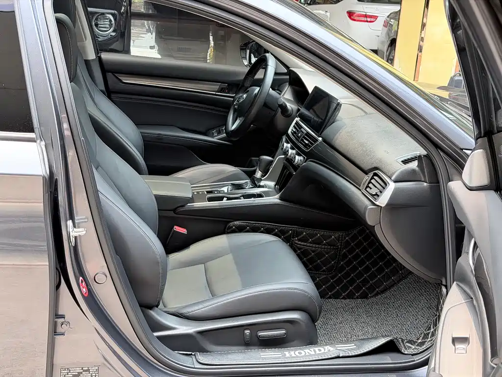 Honda Accord 2023 — фото 10
