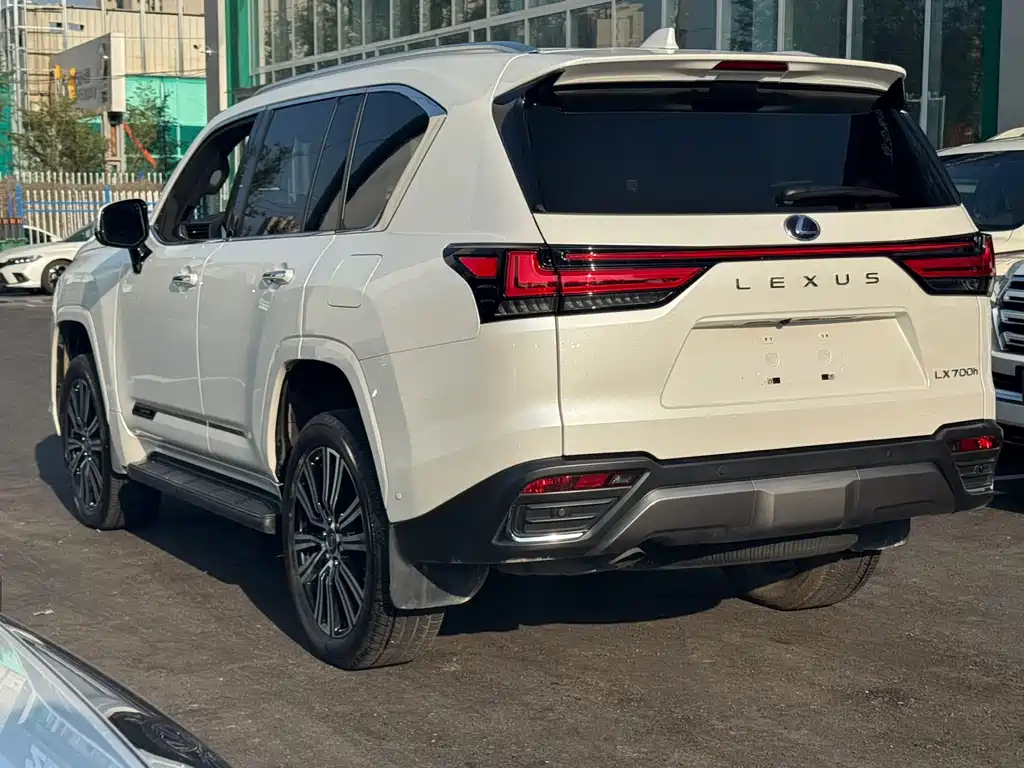 Lexus LX 2025 — фото 30