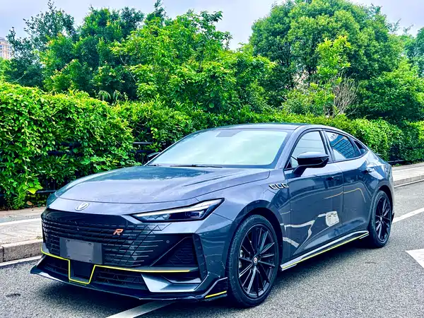 Changan UNI-V 2022