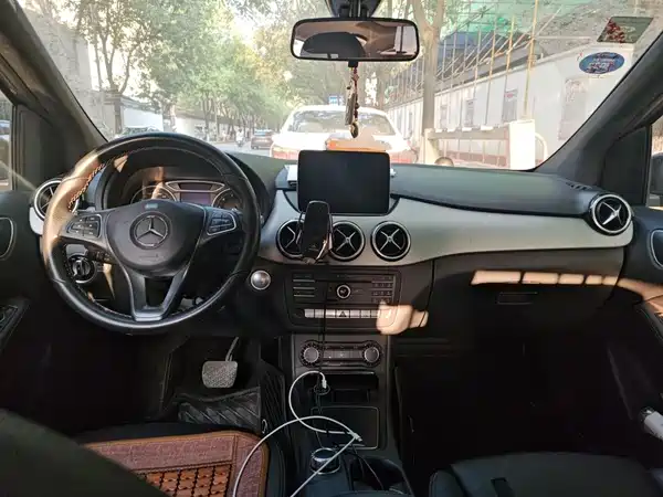 Mercedes-Benz B-Class 2017