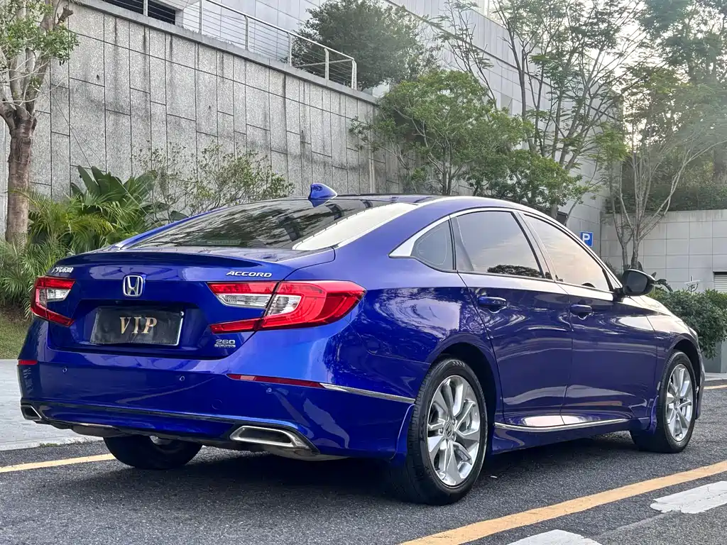 Honda Accord 2020 — фото 7