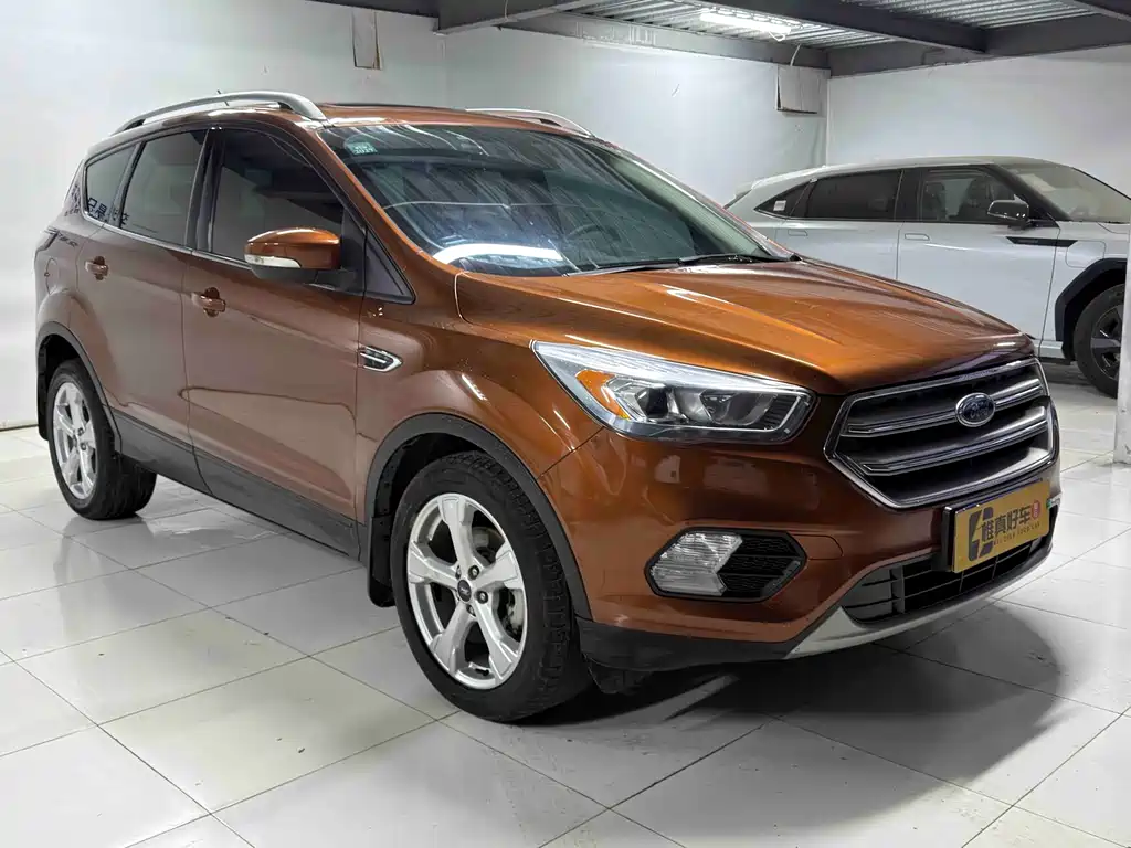 Ford Kuga 2019 — фото 3