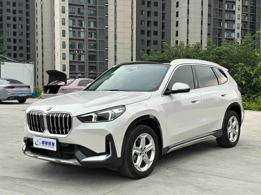 BMW X1 2023 — фото 1