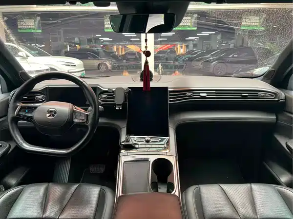 NIO ES8 2020