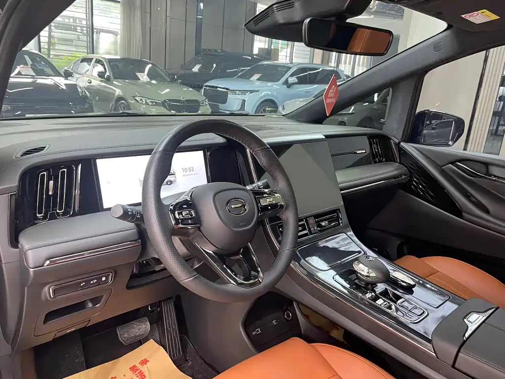 GAC Motor Trumpchi E9 2024 — фото 10