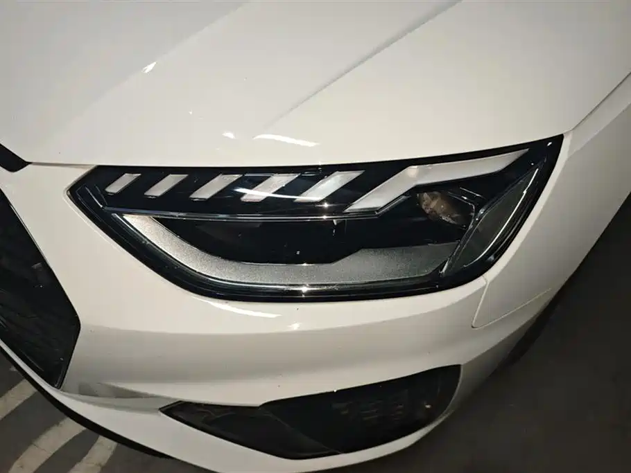 Audi A4L 2025