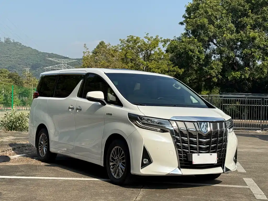 Toyota Alphard 2021