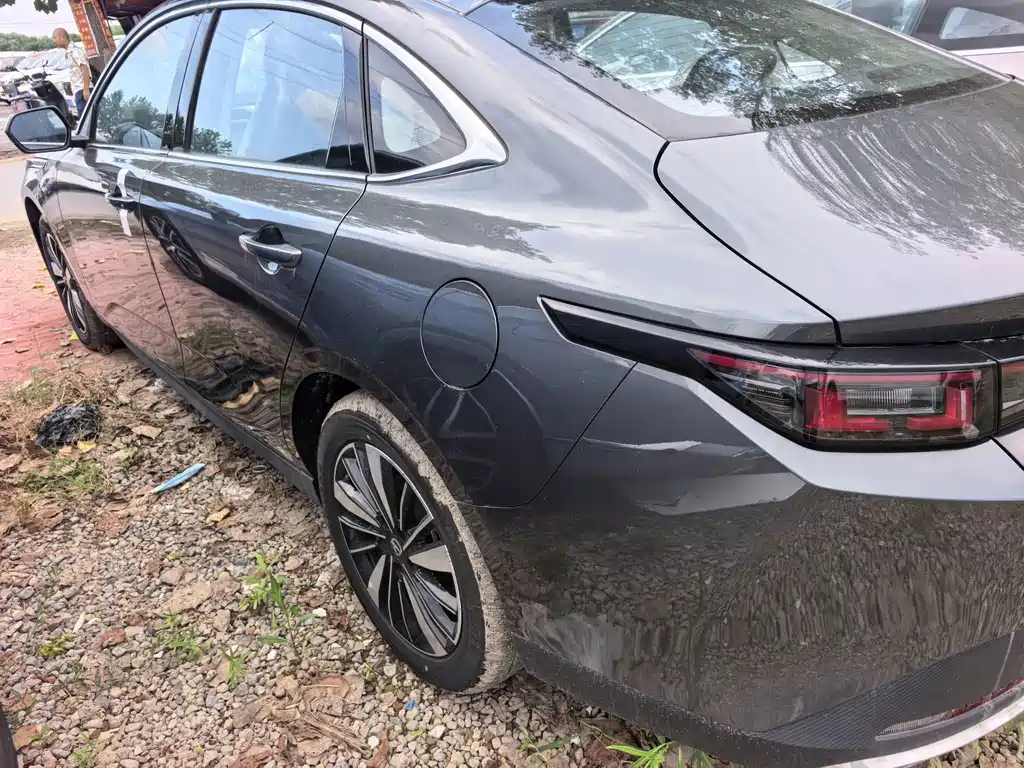 Changan Eado PHEV 2025 — фото 8