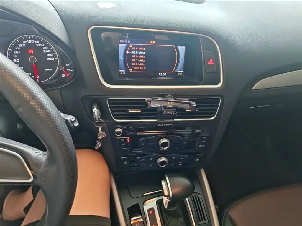 Audi Q5 2017 — фото 13