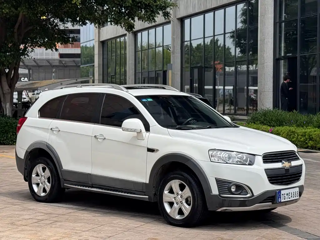 Chevrolet Captiva 2016 — фото 3