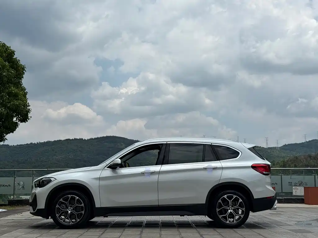 BMW X1 2021 — фото 10