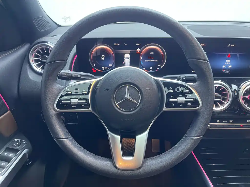 Mercedes-Benz GLB 2023 — фото 18