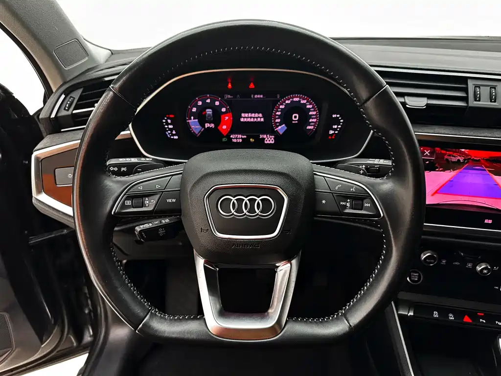 Audi Q3 2022 — фото 19