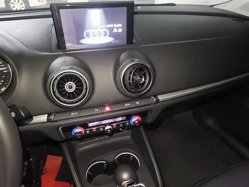 Audi A3 2015 — фото 13