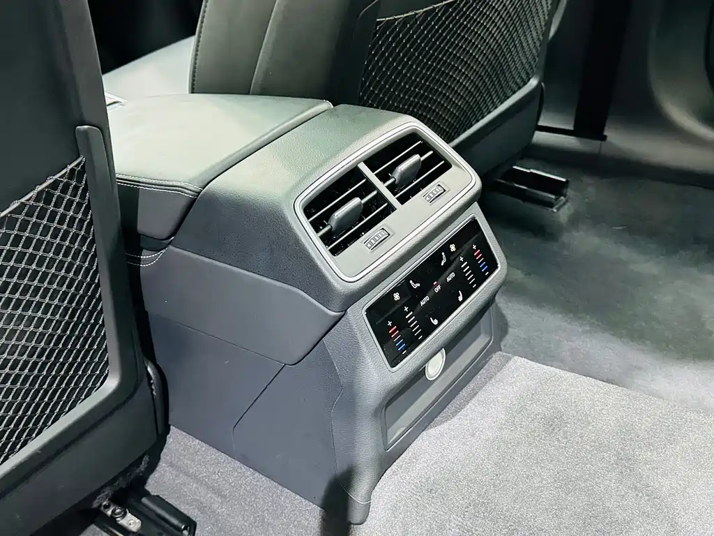 Audi A6L 2021 — фото 23