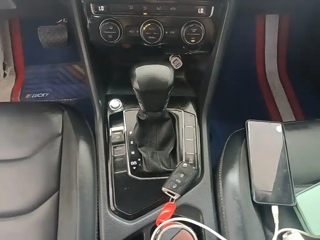 Volkswagen Tiguan L 2019 — фото 14