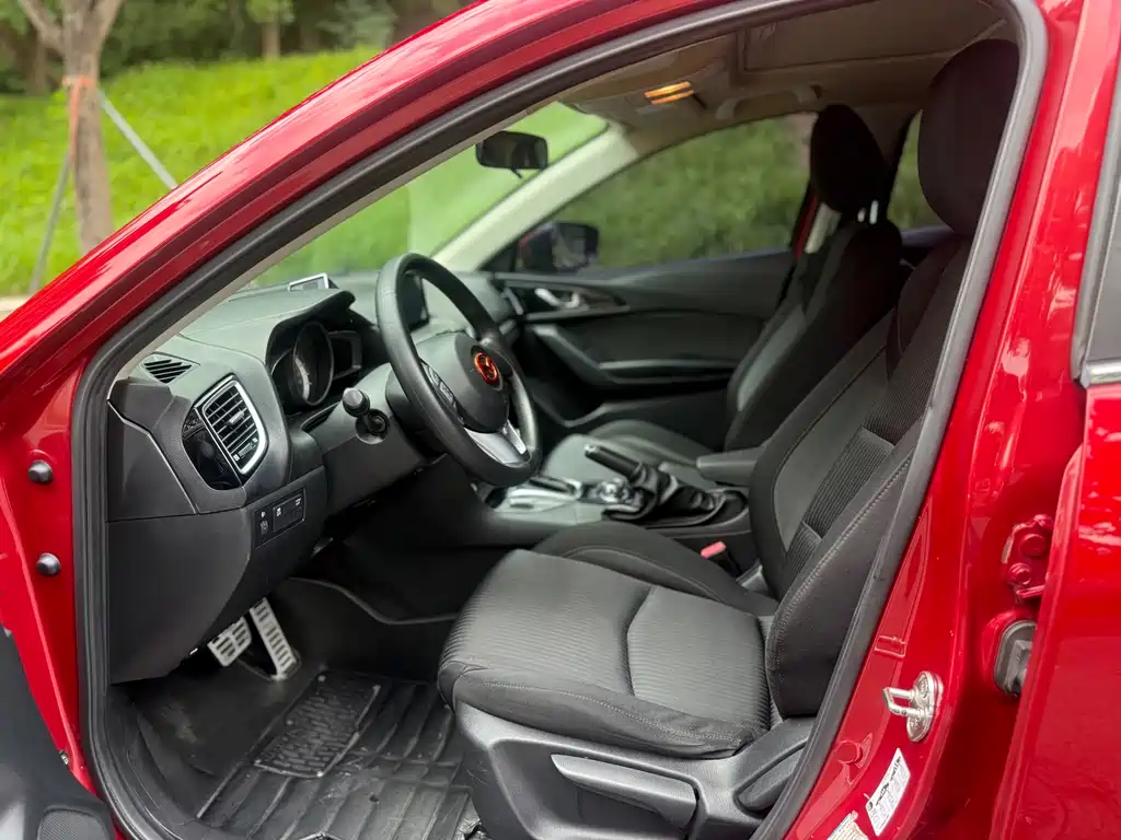Mazda 3 Axela 2015 — фото 11