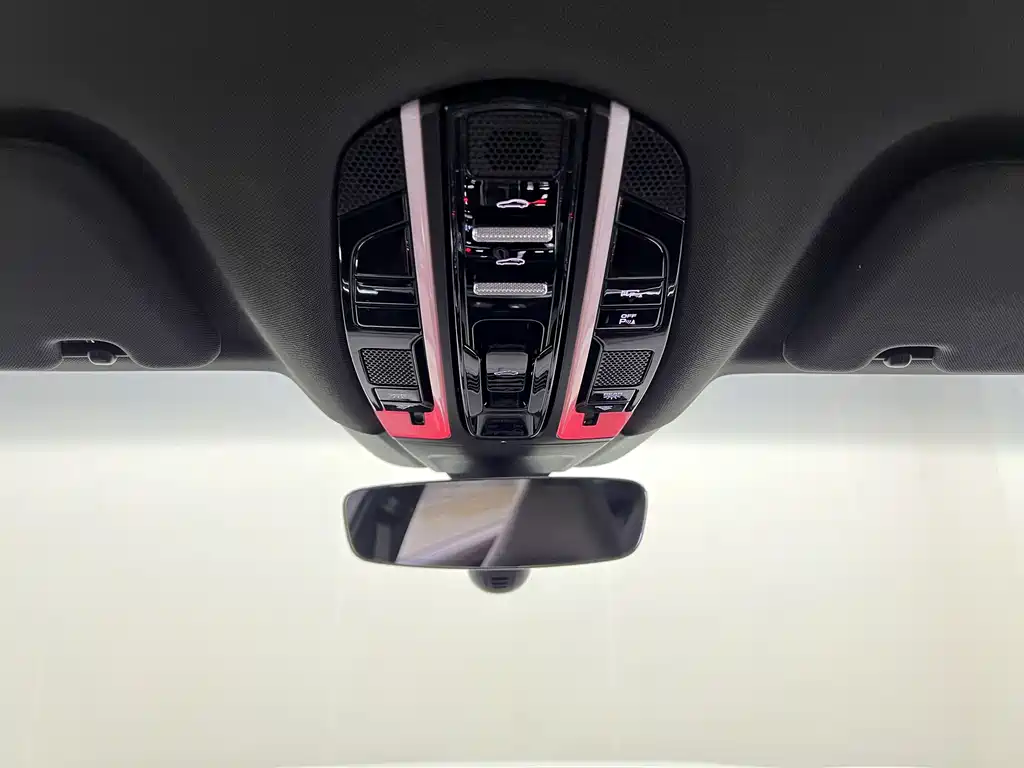 Porsche Panamera 2019 — фото 20