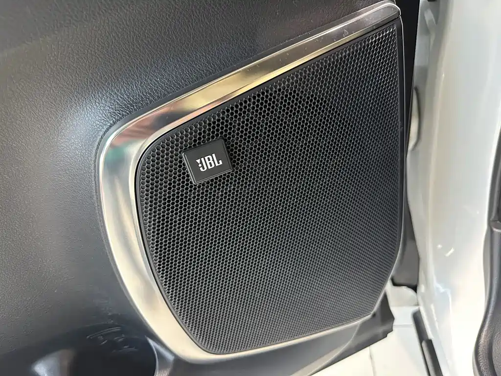 Toyota Alphard 2021 — фото 9
