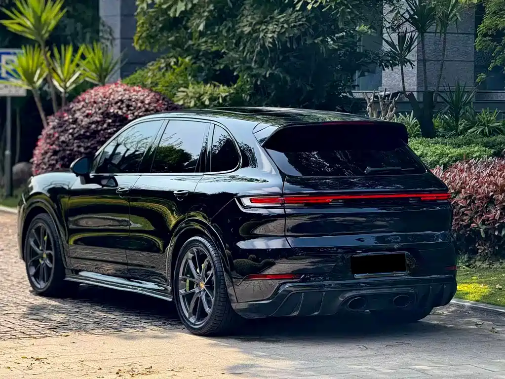 Porsche Cayenne 2014 — фото 11