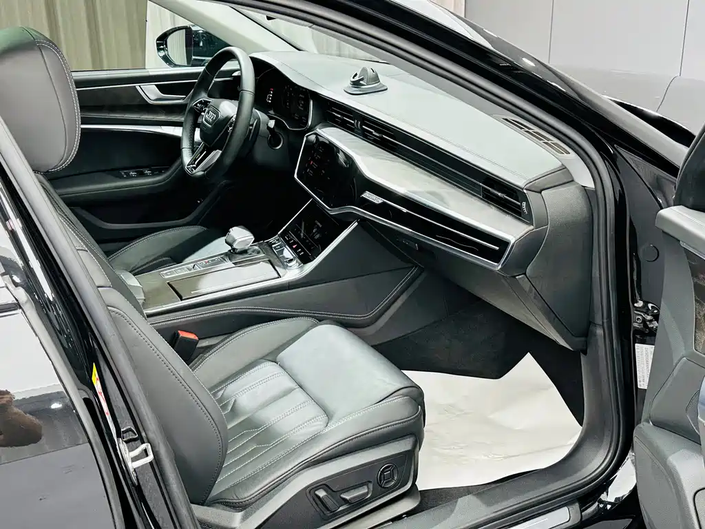 Audi A6L 2021 — фото 26