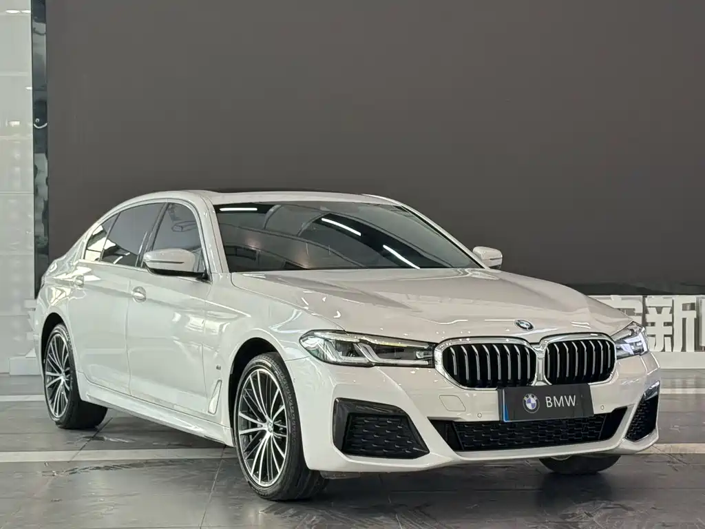BMW 5 Series 2023