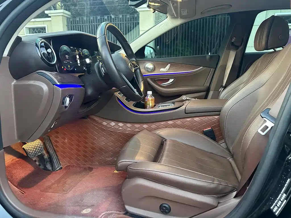 Mercedes-Benz E-Class 2023 — фото 4
