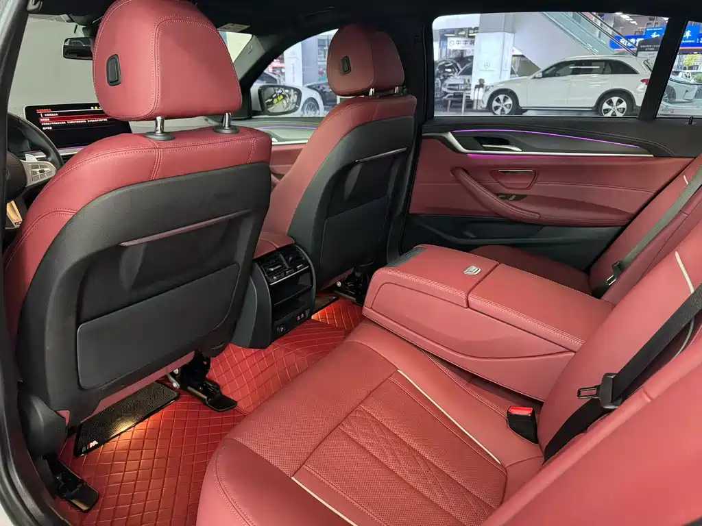 BMW 5 Series 2023