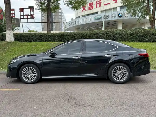 Toyota Camry 2024