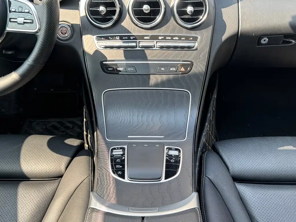 Mercedes-Benz C-Class 2020 — фото 17