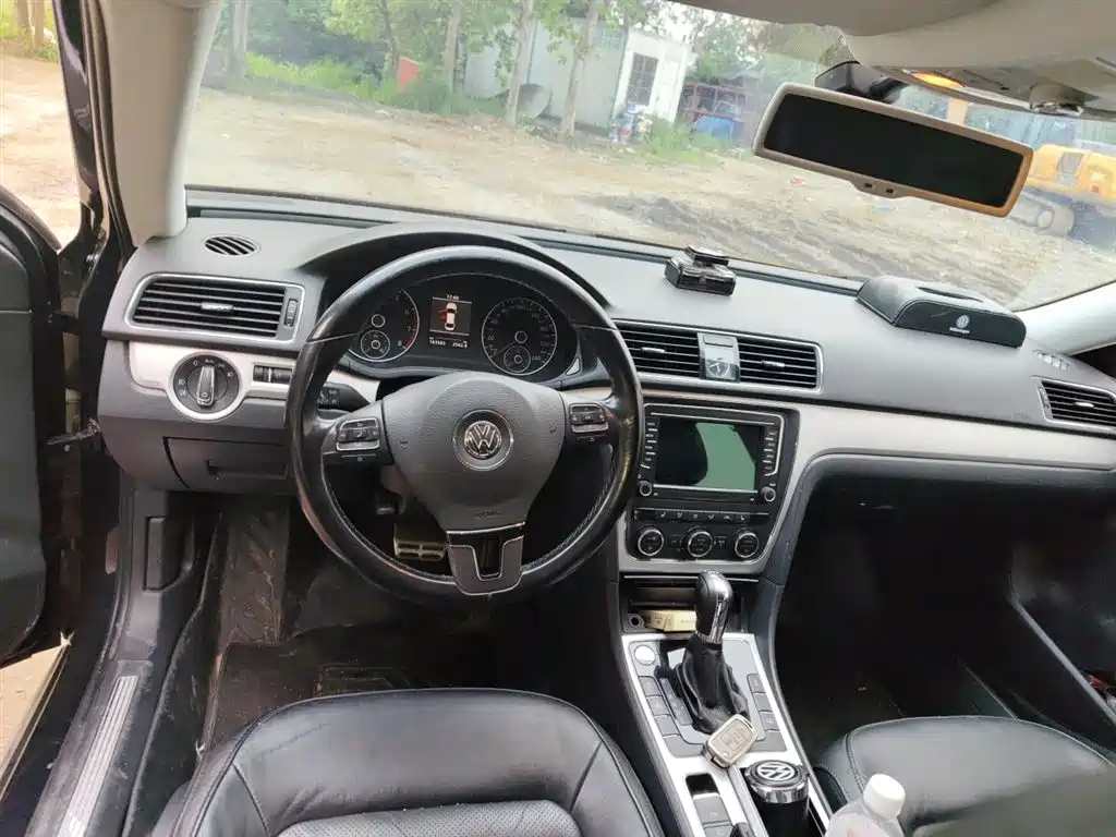 Volkswagen Passat 2015 — фото 13