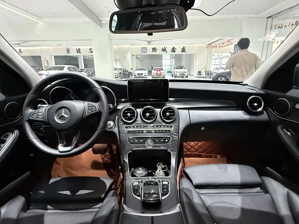Mercedes-Benz C-Class 2016 — фото 11