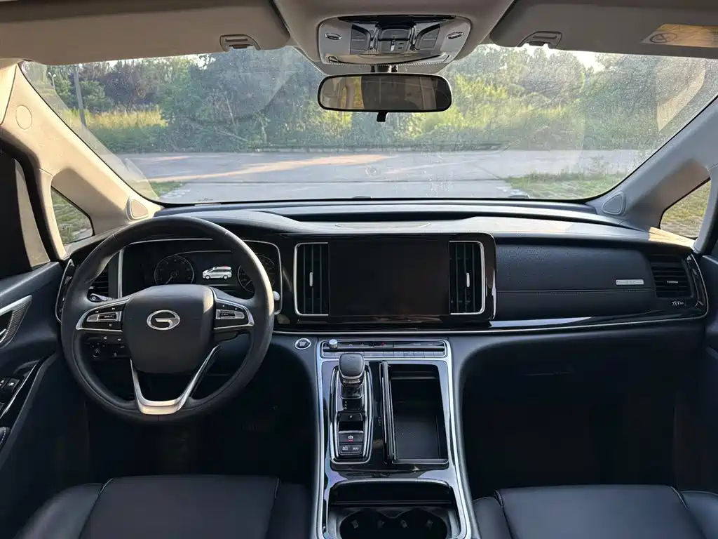 GAC Motor Trumpchi M8 2022 — фото 10