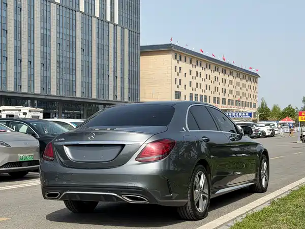 Mercedes-Benz C-Class 2019