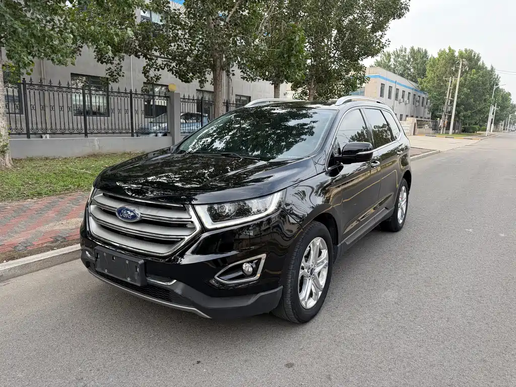 Ford Edge 2017 — фото 1