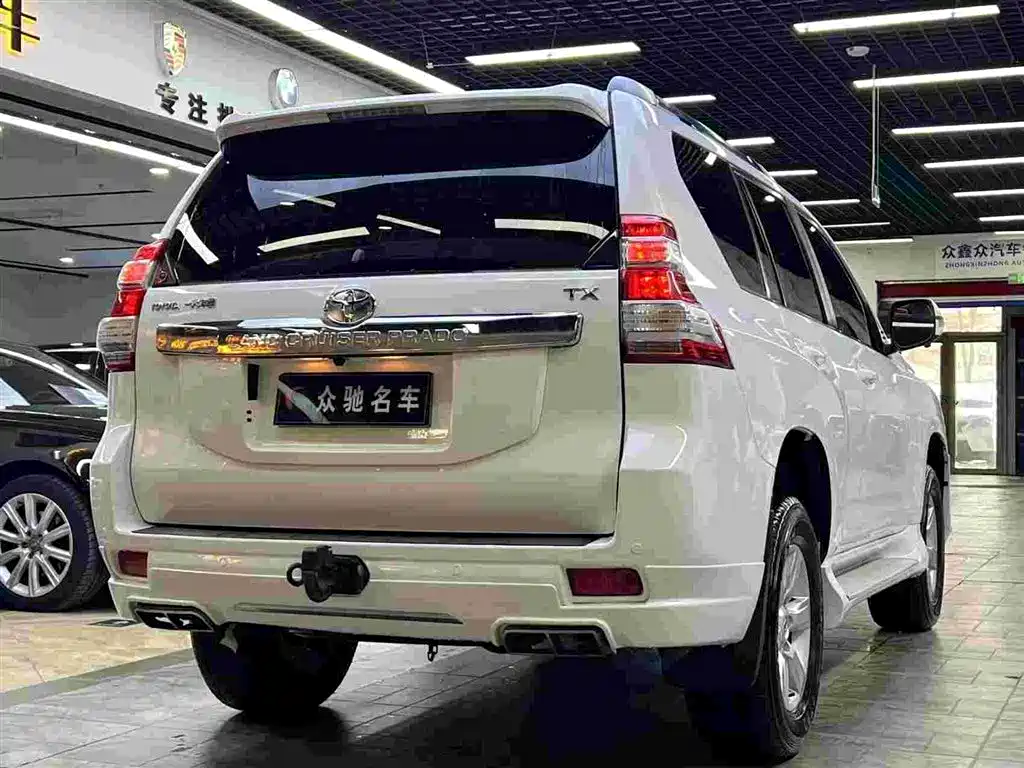 Toyota Prado 2015 — фото 7