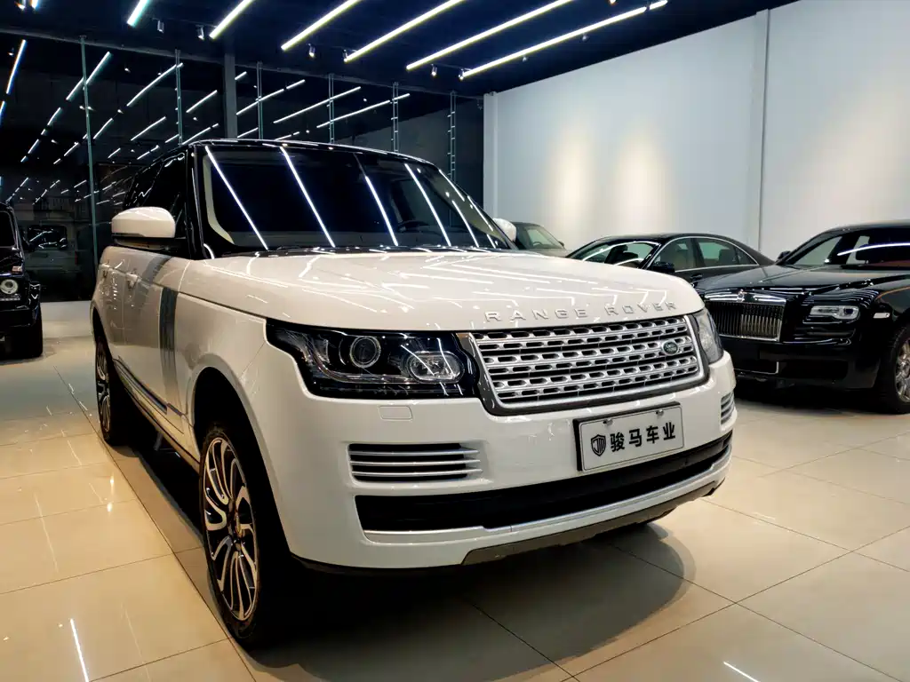 Land Rover Range Rover 2017 — фото 1
