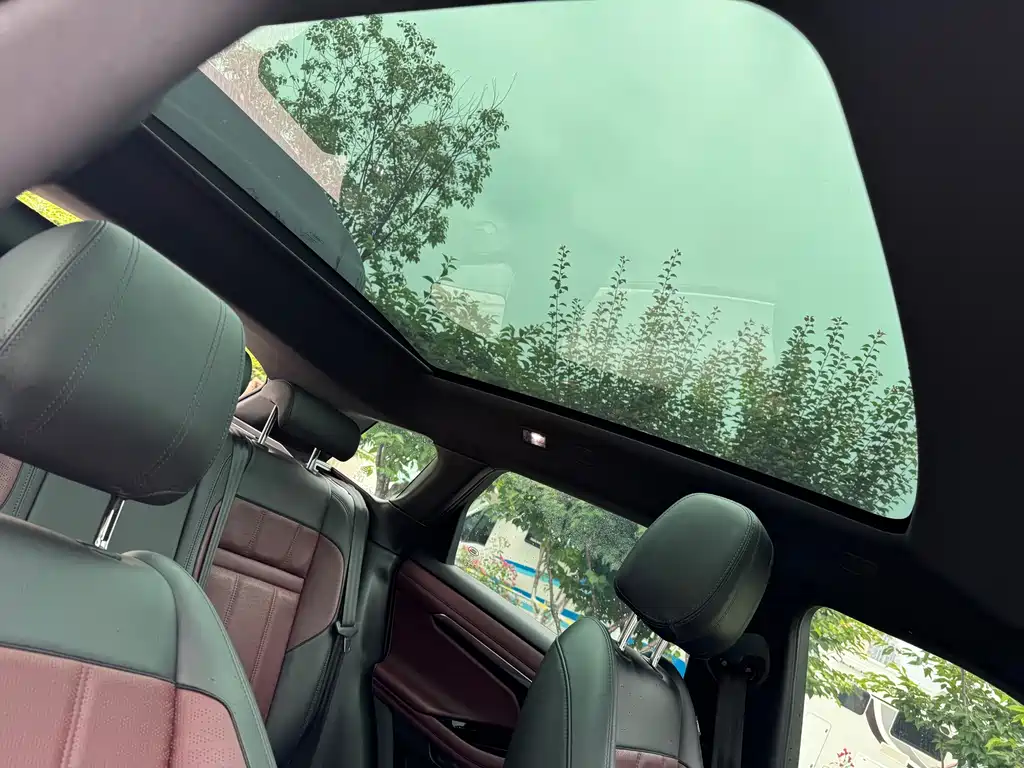 Land Rover Evoque 2021 — фото 14