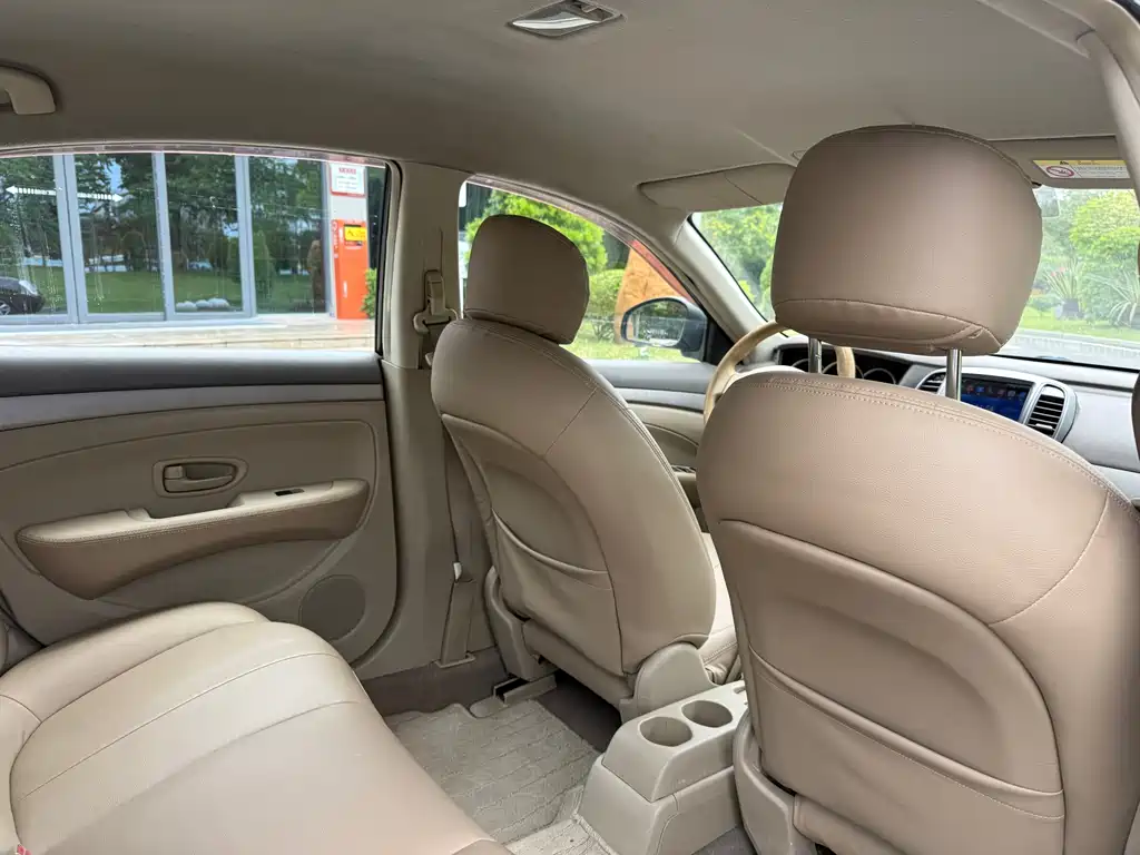 Nissan Sylphy 2013 — фото 14