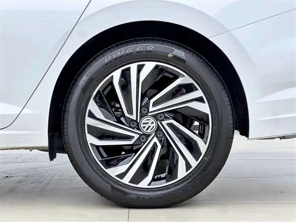Volkswagen Sagitar 2022 — фото 16