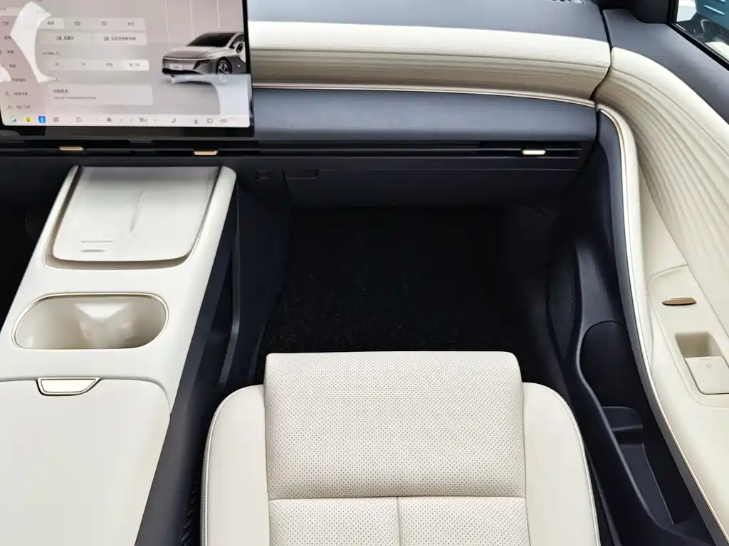 Nissan N6 2026 — фото 11